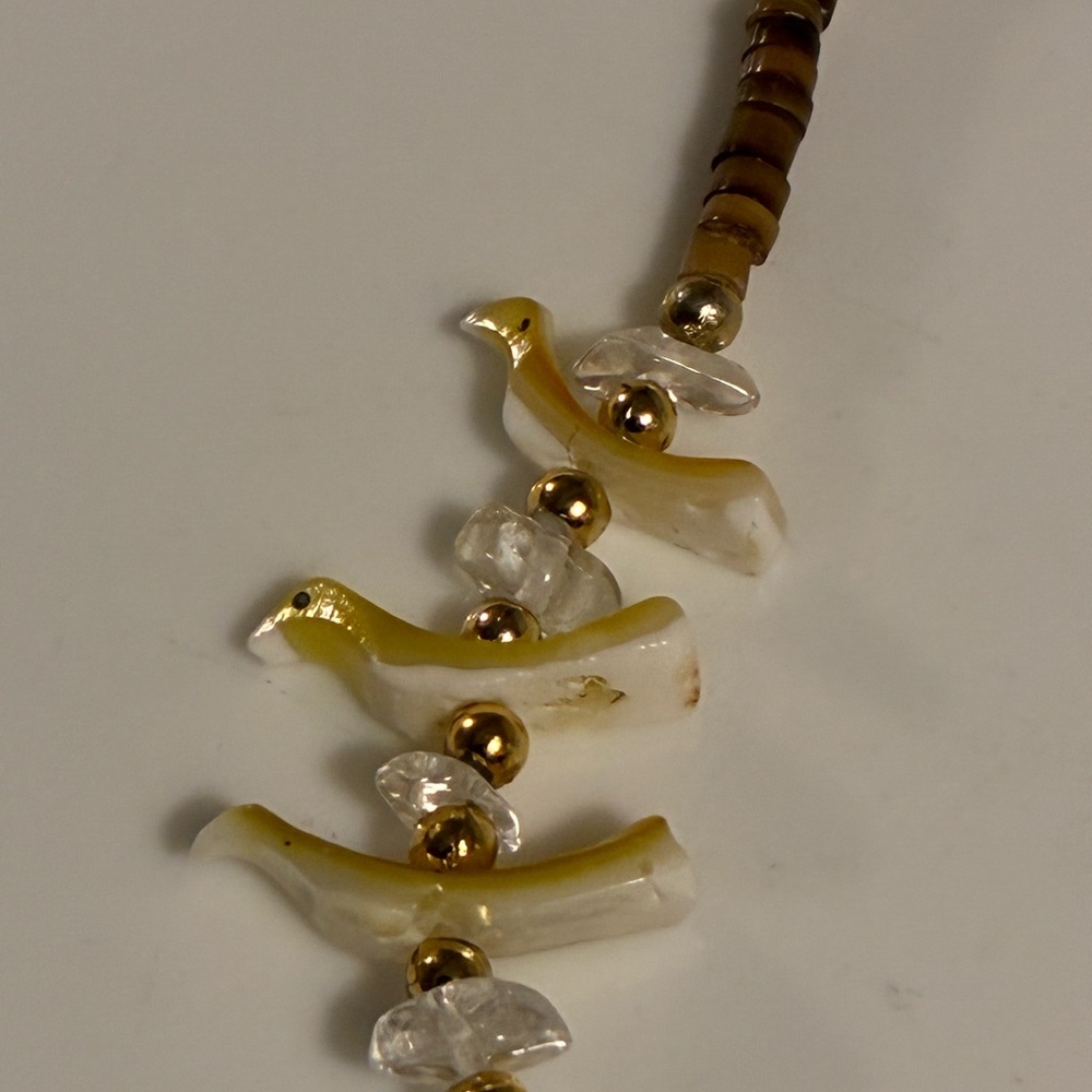 Vintage 90s Beaded Bracelet with Gold tone Accents and fetish birds - Picture 3 of 6